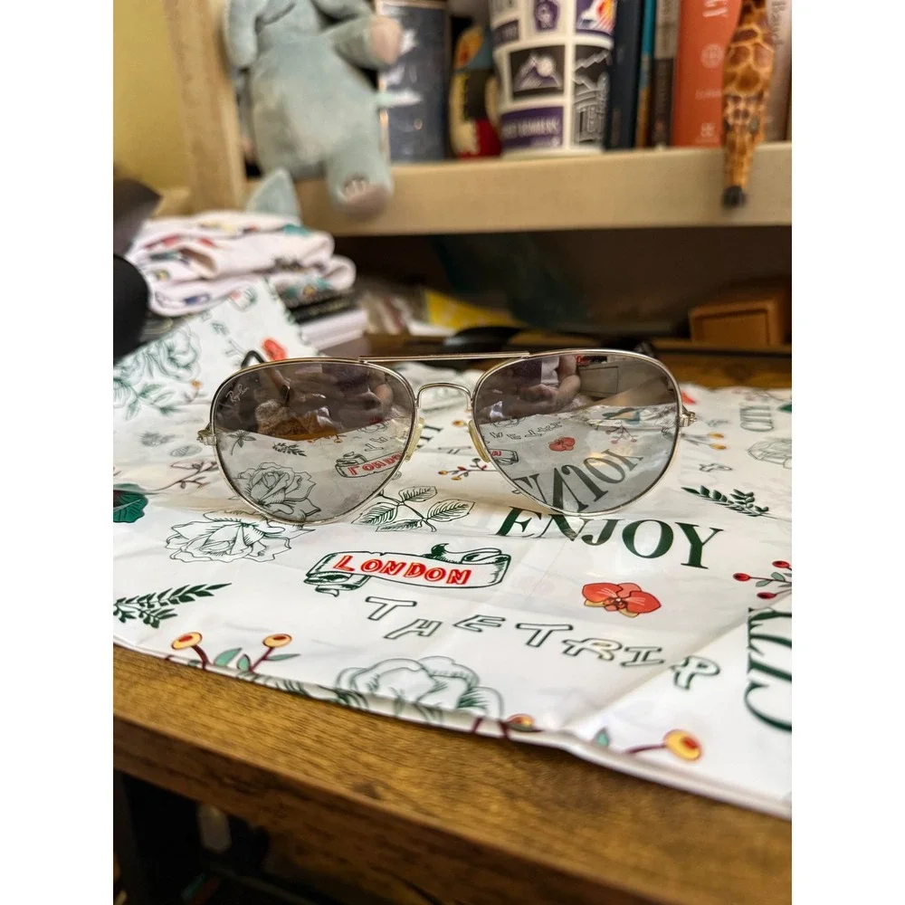 Ray-Ban RB3025 Silver Aviator Mirrored Sunglasses Unisex with Case